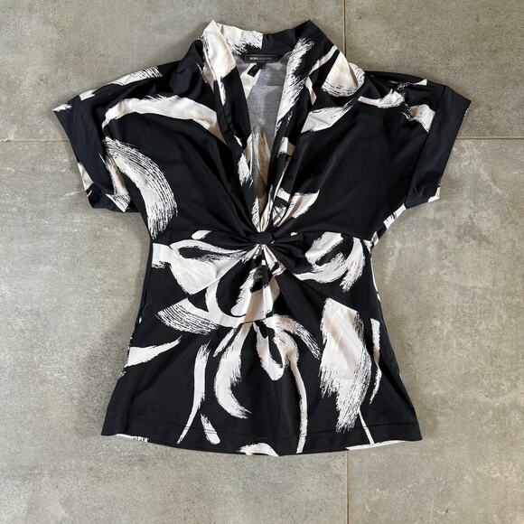 BCBGMAXAZRIA XS Black & Off-White Abstract Print Smooth Knit Top - Picture 1 of 7
